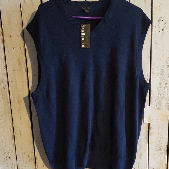 Van Heusen Deep Blue Knit Vest - Picture 1 of 3
